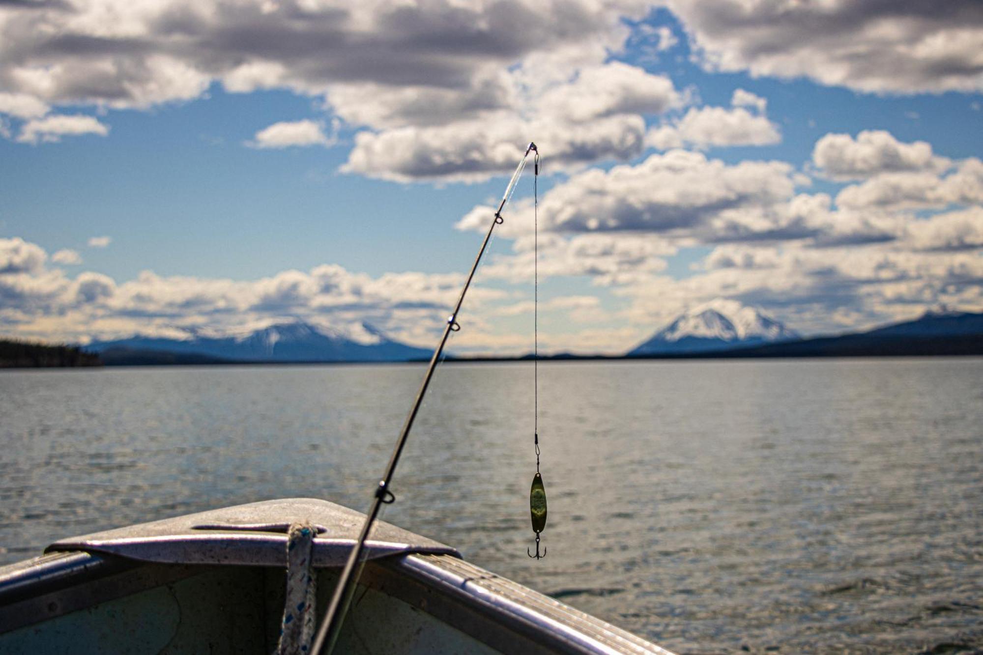 Little Atlin Lodge Tagish Exterior photo