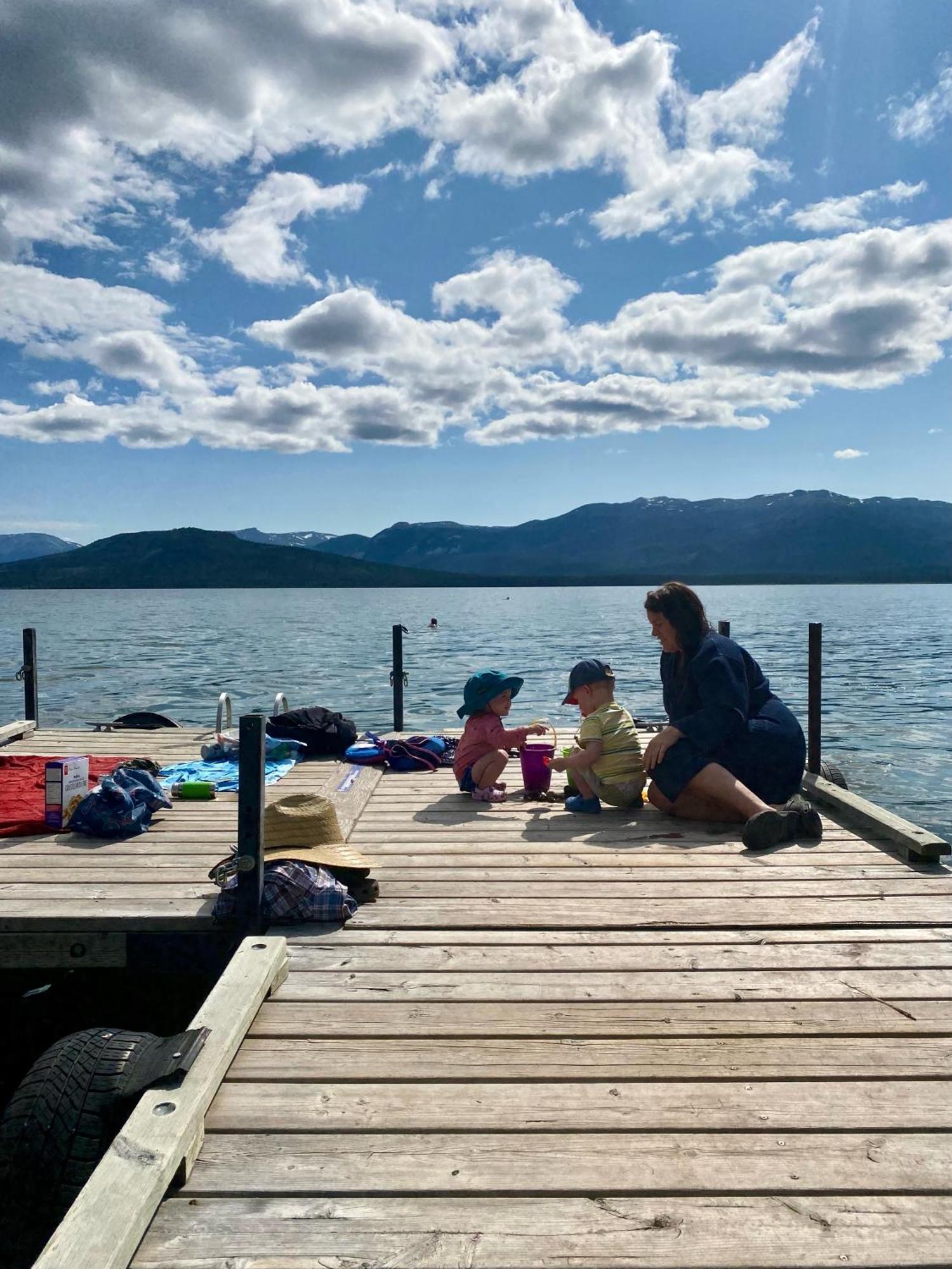 Little Atlin Lodge Tagish Exterior photo